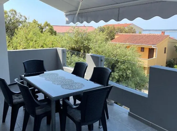 Bakula Lägenhet Mandre